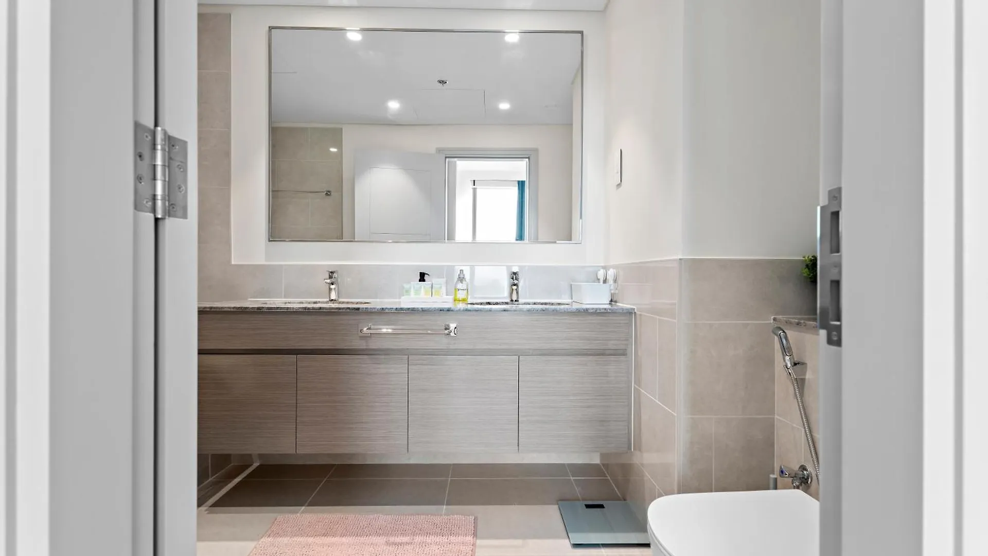 Luxury 2Br With Pool, Gym, Fast Wifi And Skyline Διαμέρισμα Ντουμπάι Ηνωμένα Αραβικά Εμιράτα