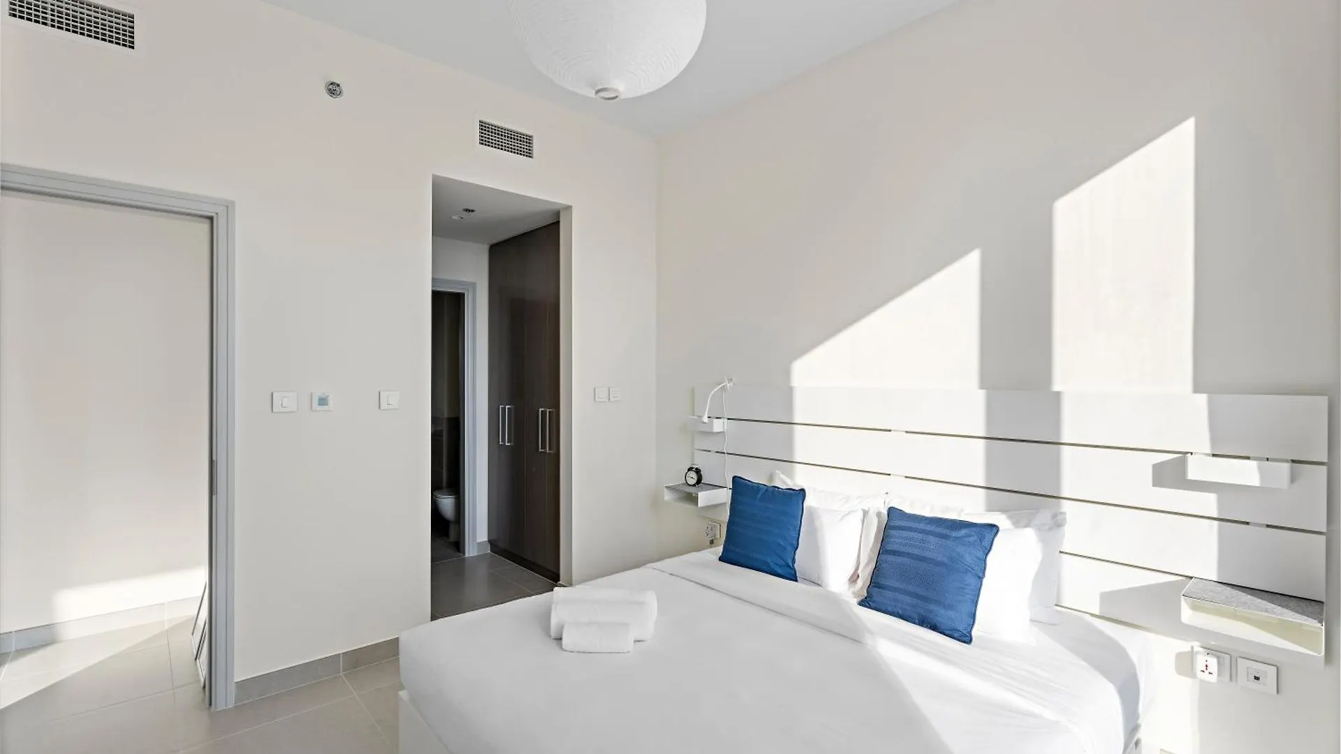 Luxury 2Br With Pool, Gym, Fast Wifi And Skyline Apartment Dubai